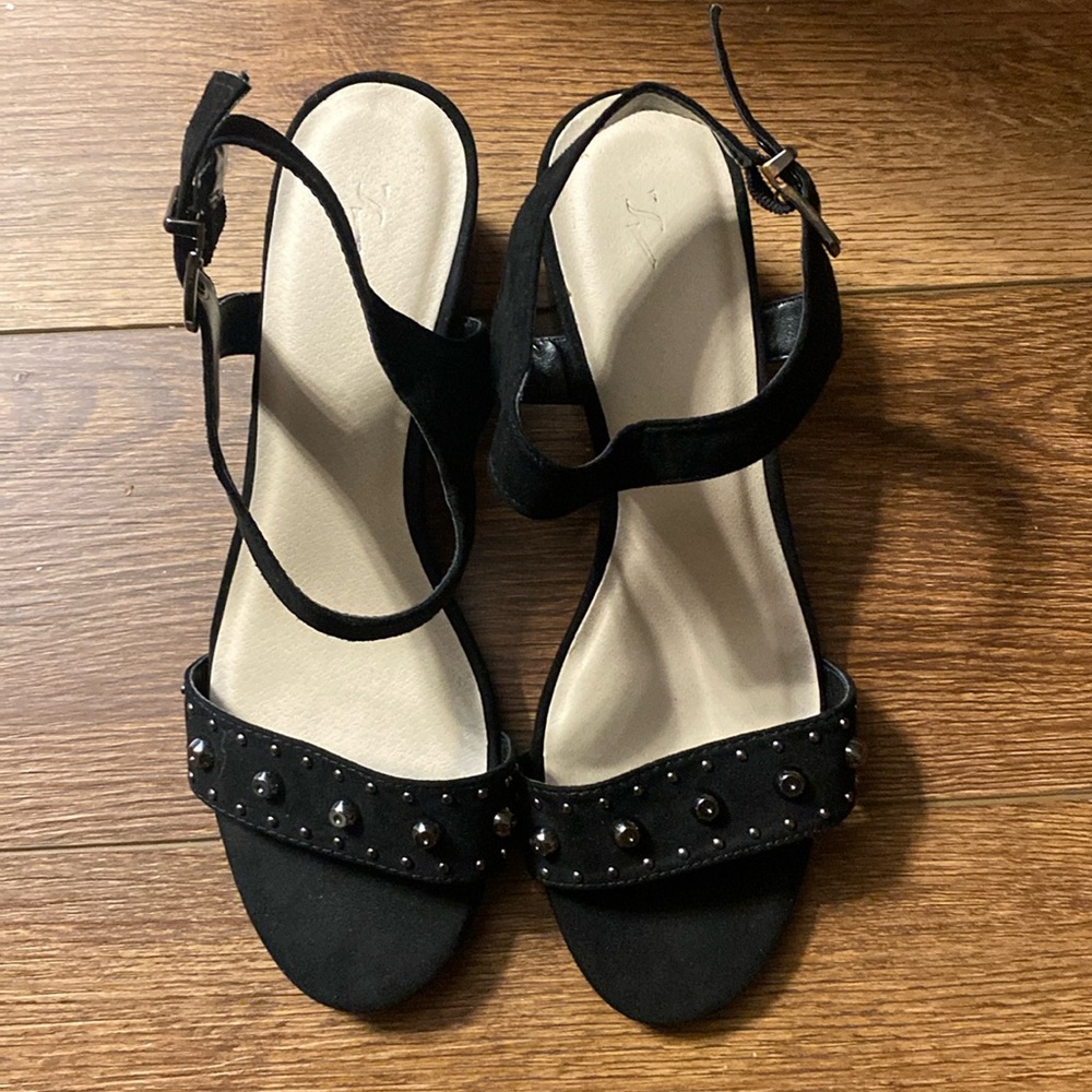 Simply Vera Wang Black sandals 7.5 Medium